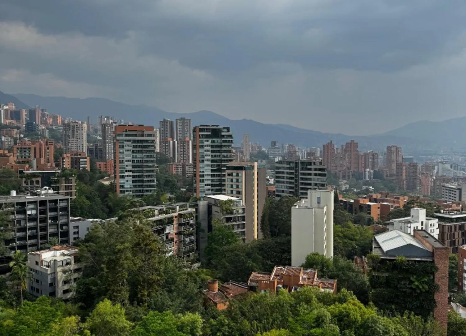 Blux 1305 Poblado Medellin Colombia Apartment